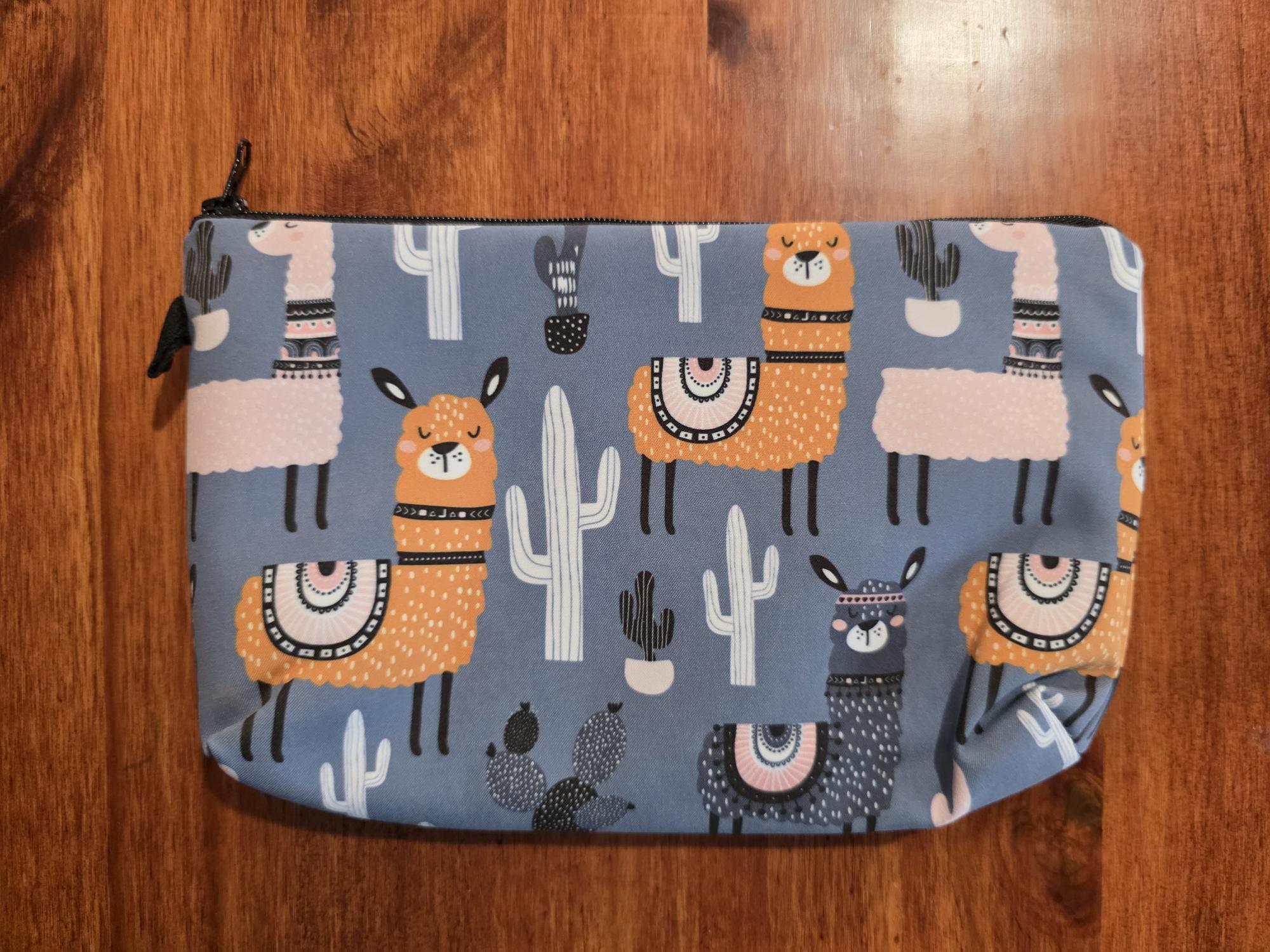 Alpaca/cactus coin purse